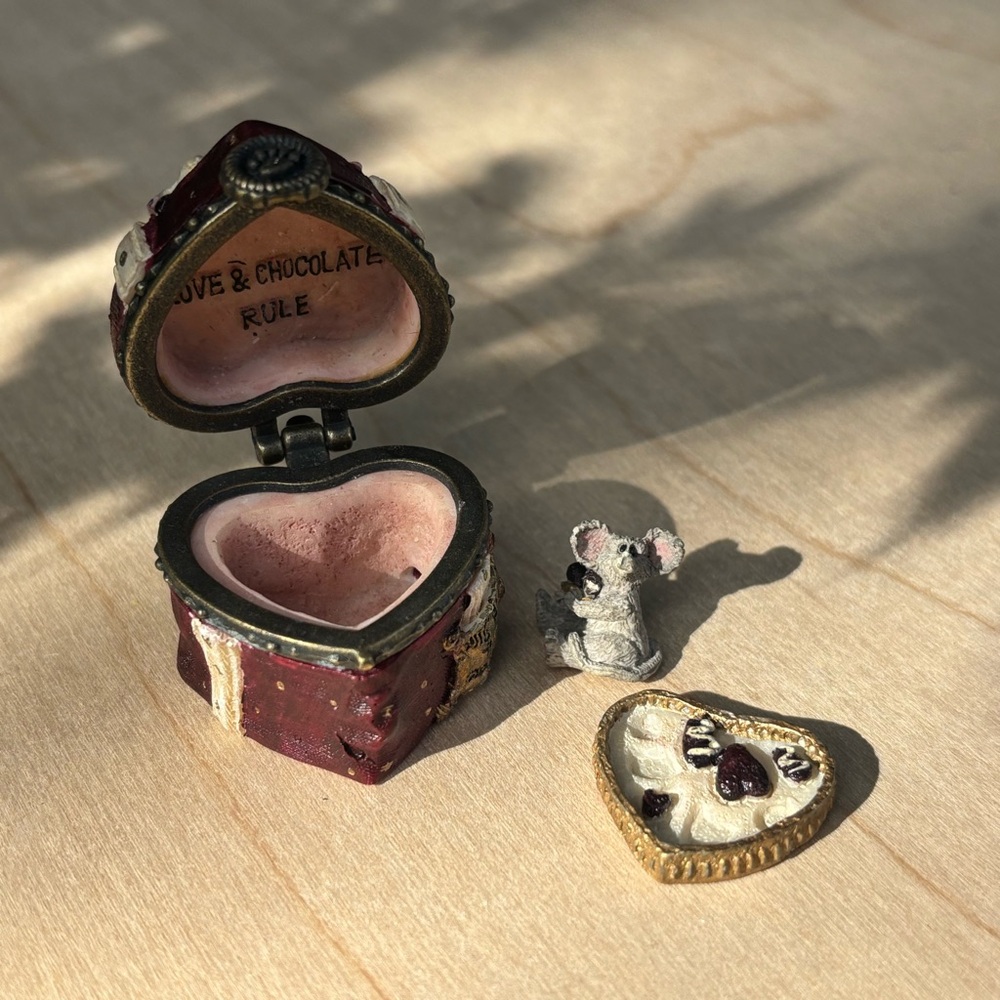 Boyd’s Bears Treasure Box Mini Trinket Box Style #82008 Valentino’s Candy Box